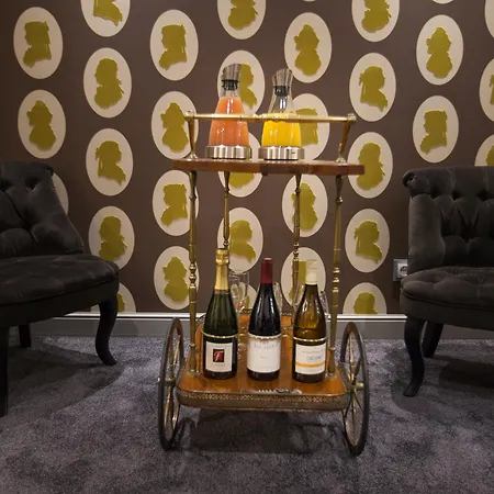 Hotel Le Mireille