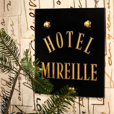 Hotel Le Mireille
