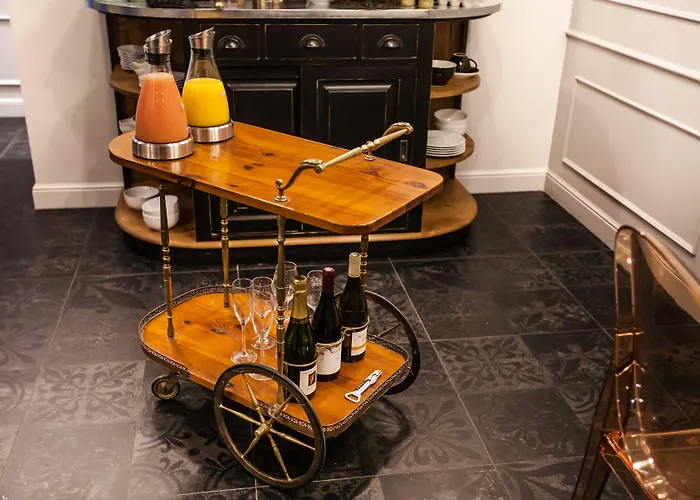 Le Mireille Szálloda