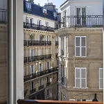 Le Mireille Hotel 3*