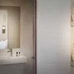 Hotel Le Mireille Paris